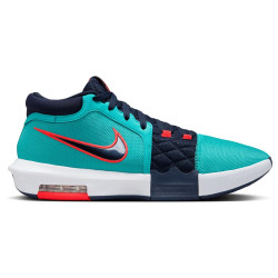 Nike LeBron Witness 8
